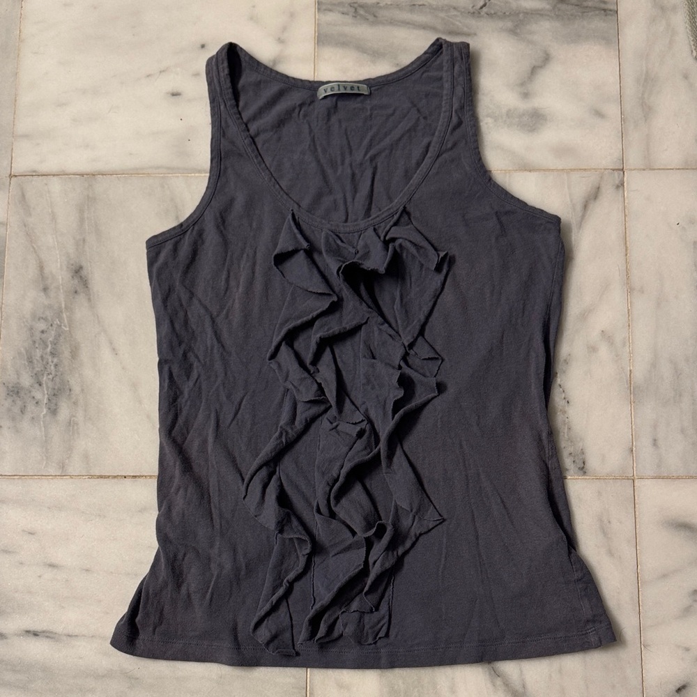 Gray ruffled tank top